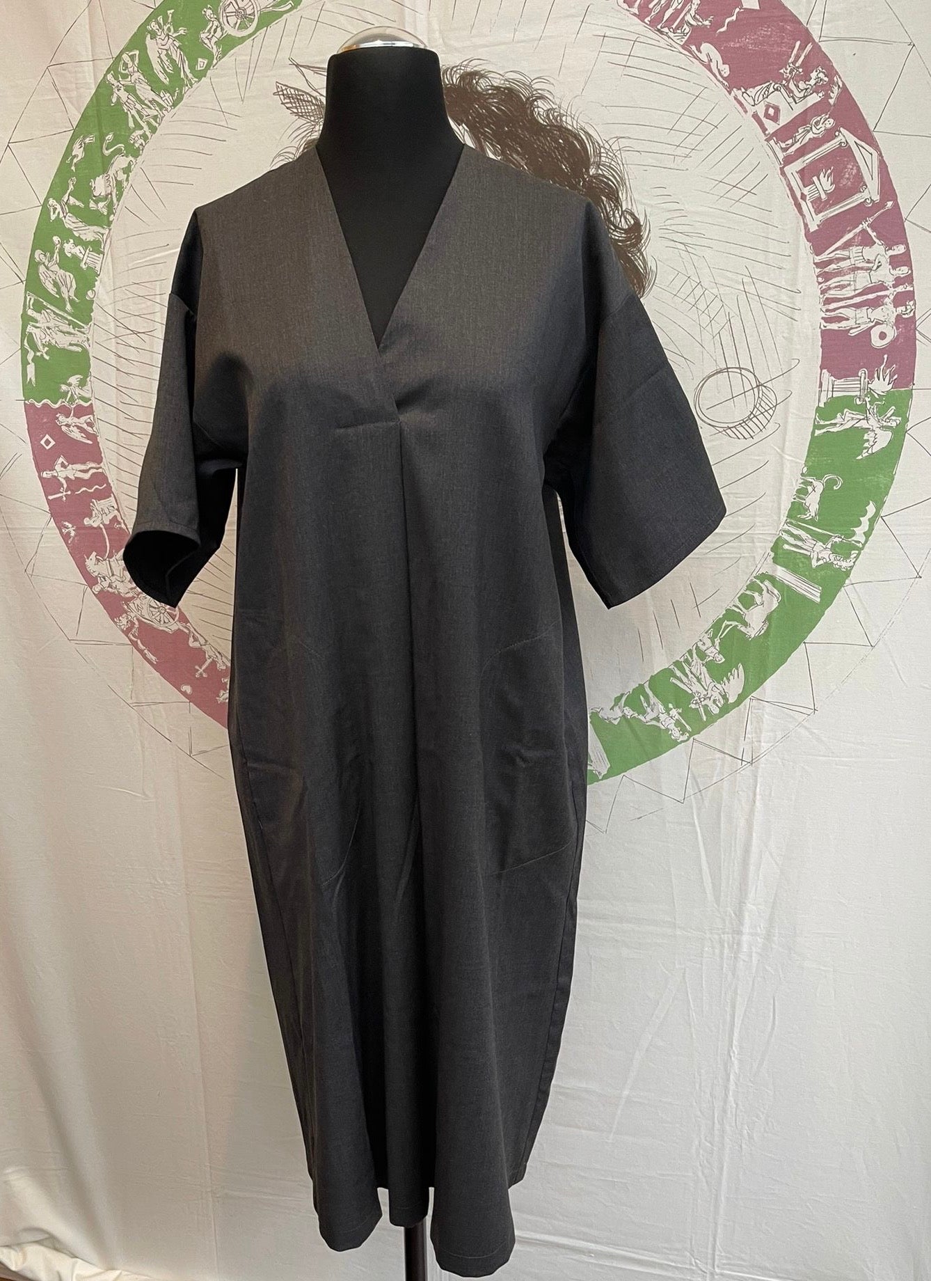 Buiseness-Kleid, Abendkleid oder im Alltag