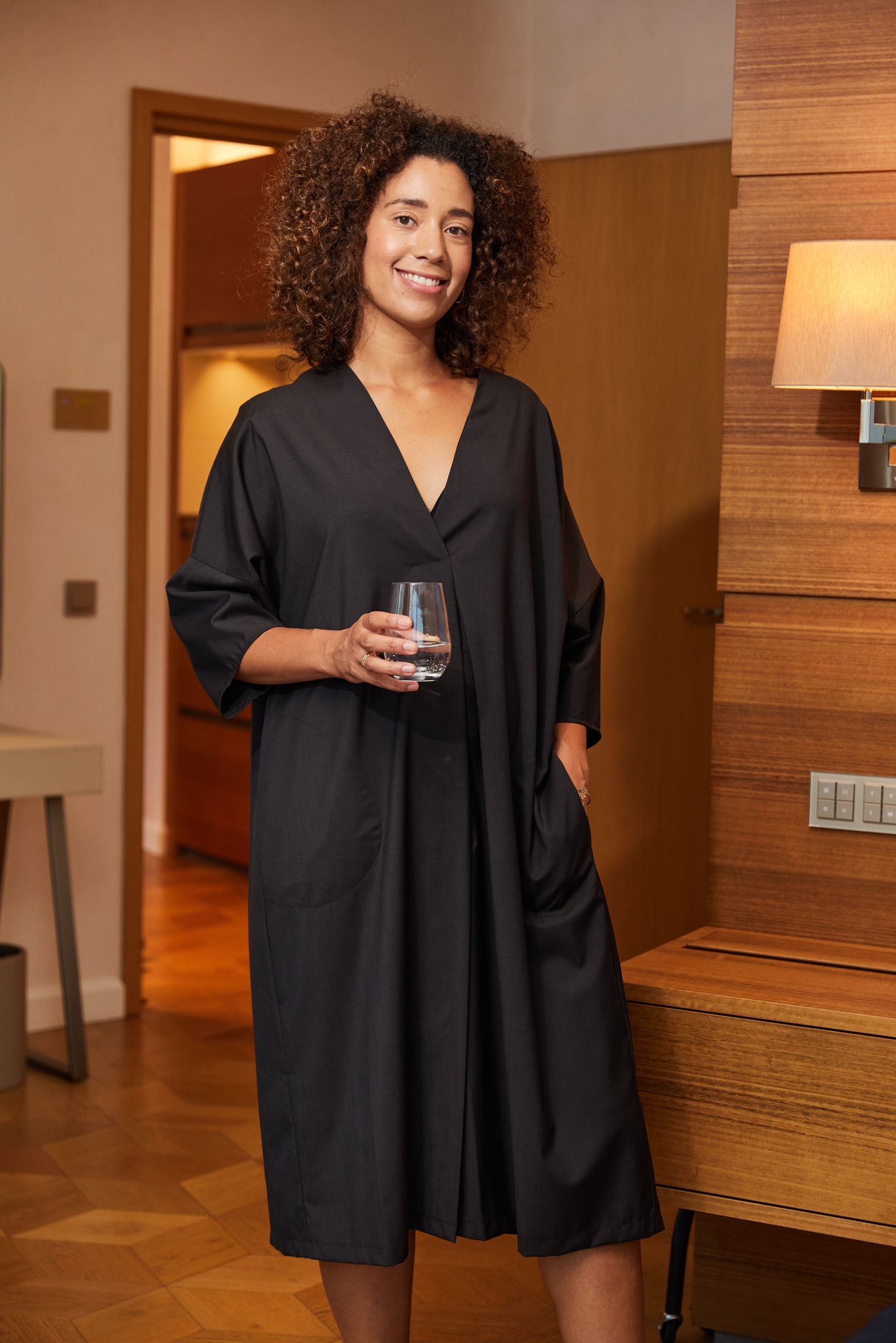 Buiseness-Kleid, Abendkleid oder Nachwäsche